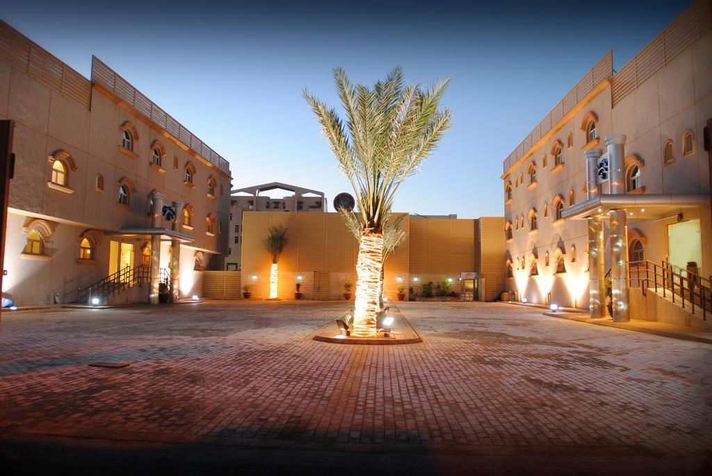 Tulip Inn Tabuk Exterior photo