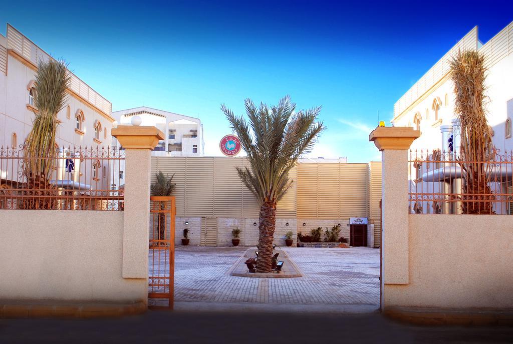 Tulip Inn Tabuk Exterior photo