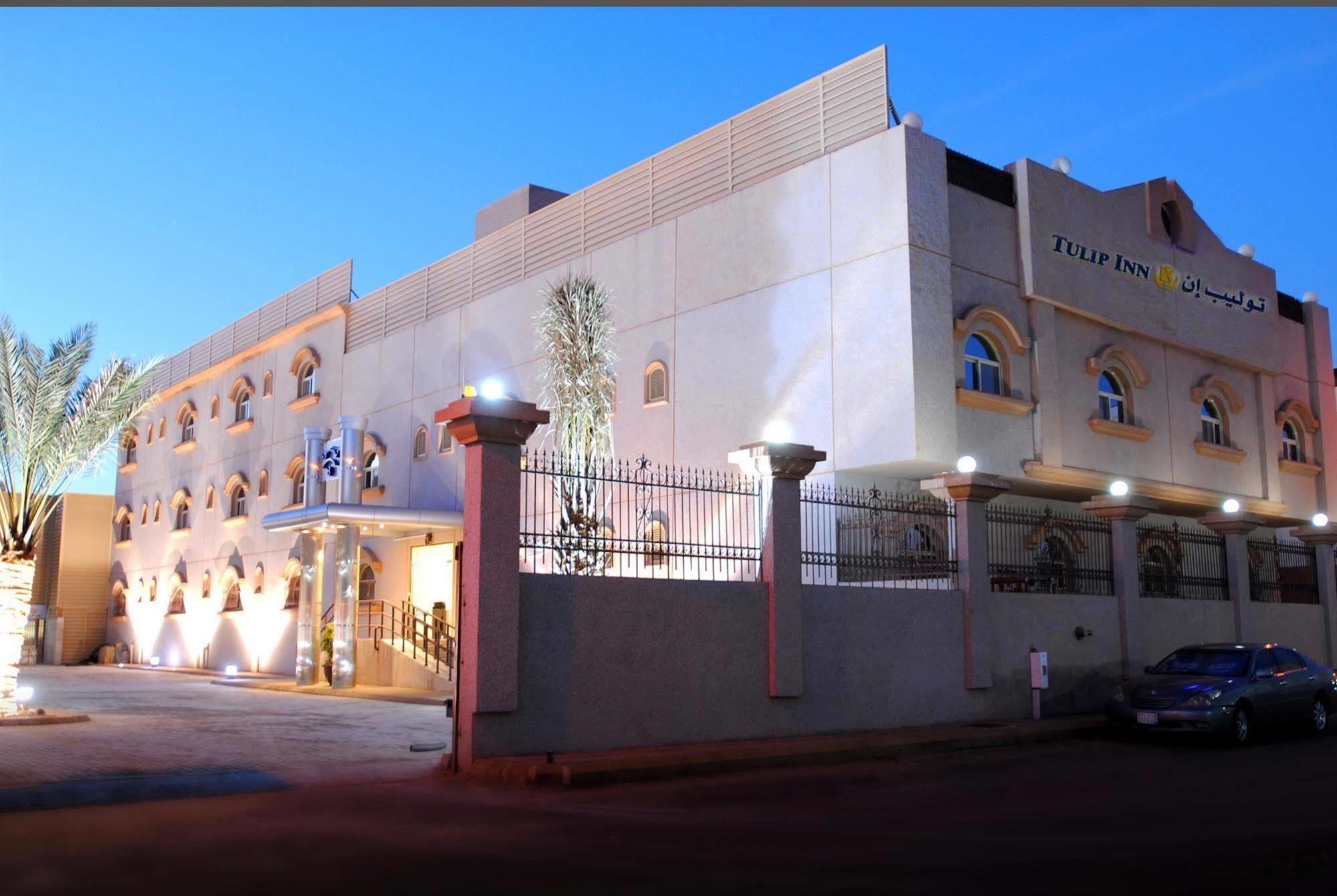 Tulip Inn Tabuk Exterior photo